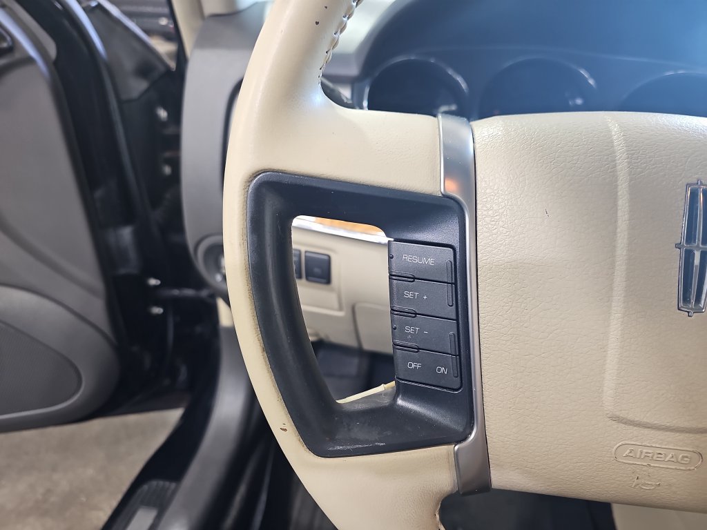 Used 2012 Lincoln MKZ AWD image 21