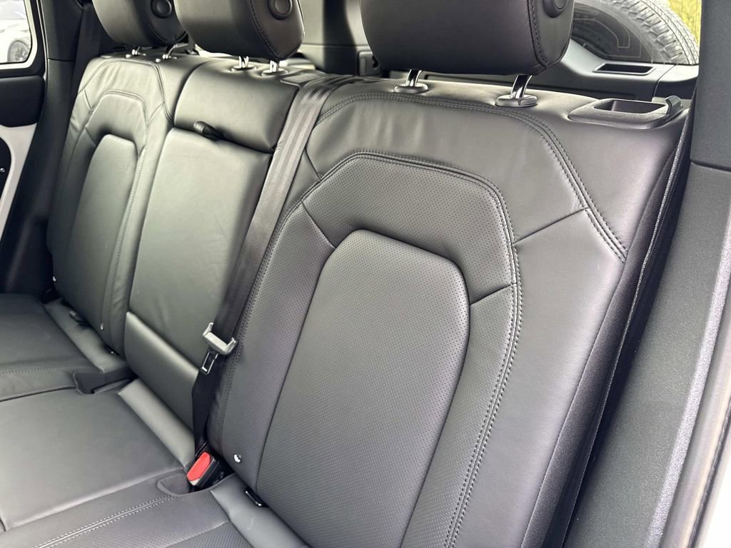 New 2026 Land Rover Defender 110 S image 13