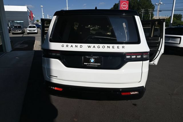 Used 2023 Jeep Grand Wagoneer Series II AWD/4WD image 39