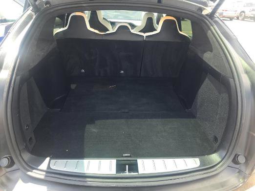 Used 2018 Tesla Model X 75D image 8