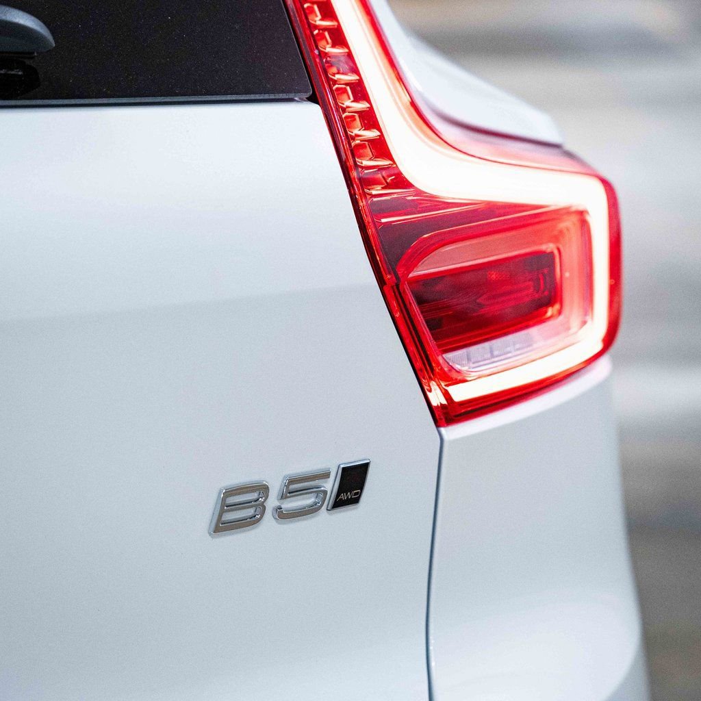 New 2026 Volvo XC40 B5 Ultra w/ Protection Package Premier image 6