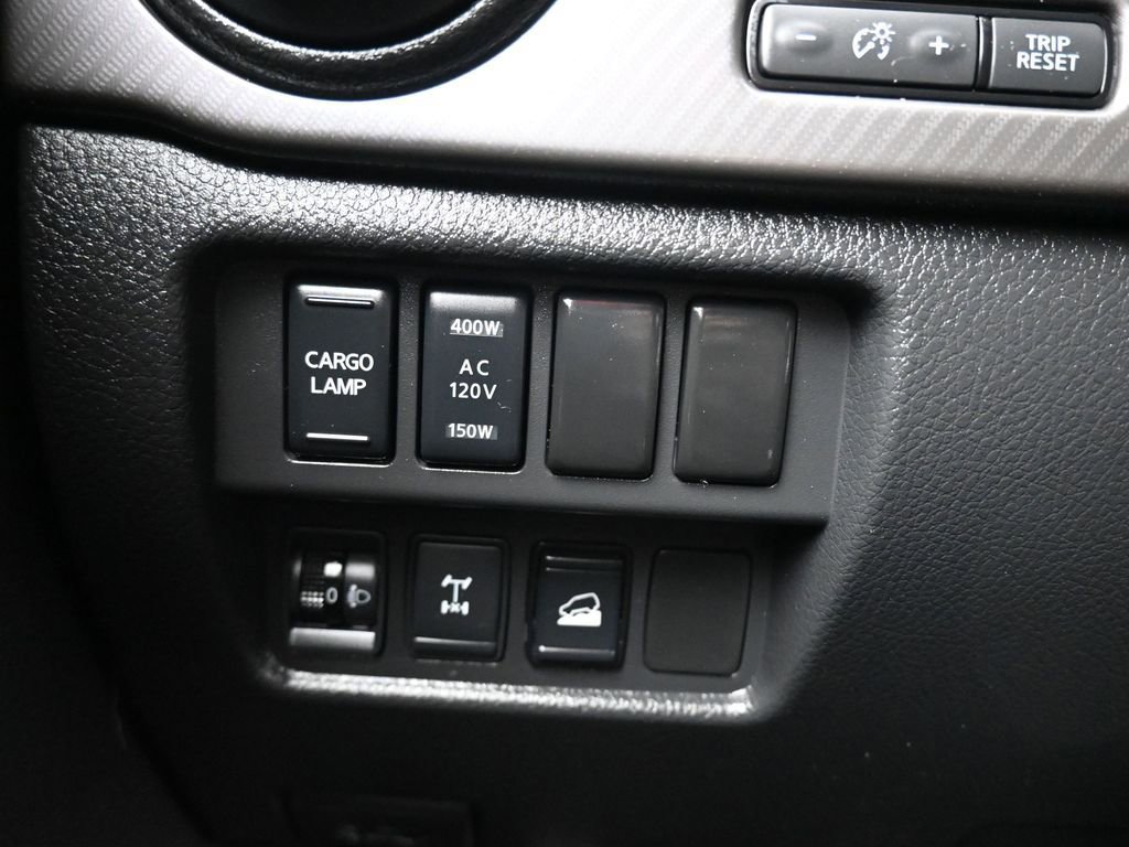 Used 2021 Nissan Titan PRO-4X w/ Off Road Protection Package image 27