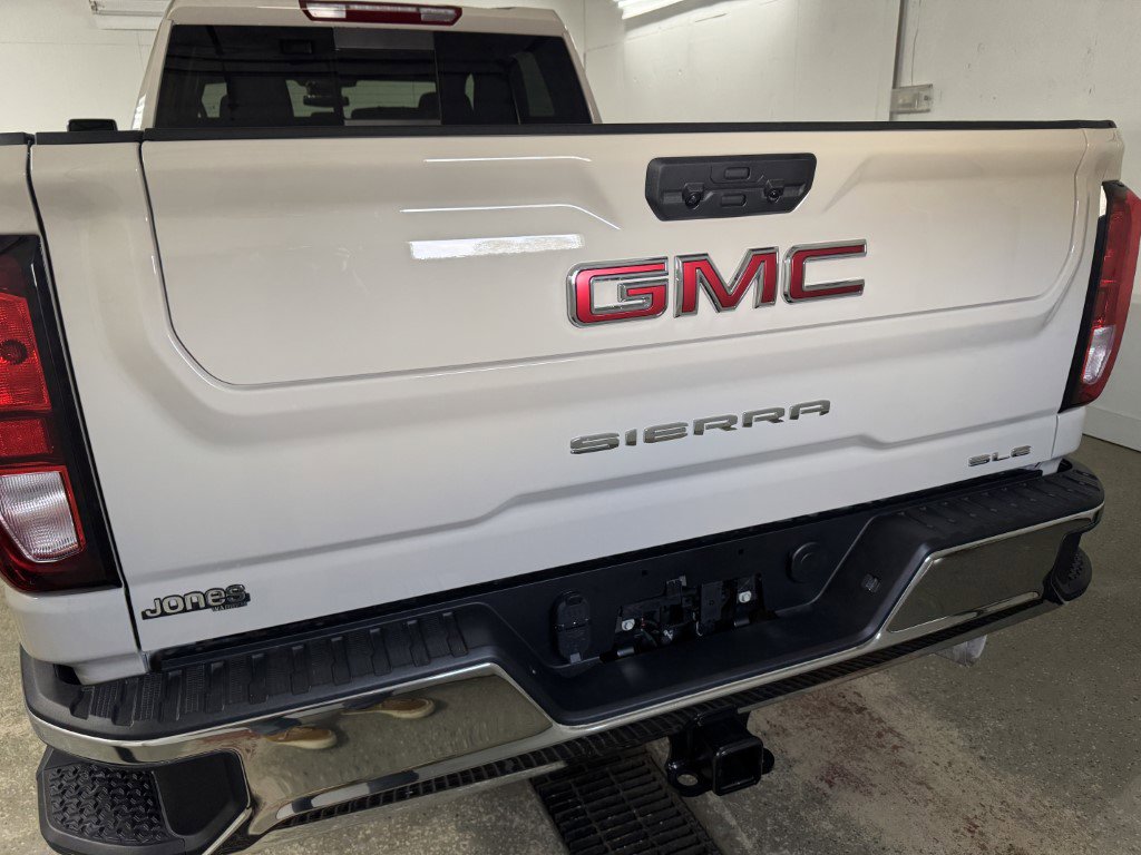 New 2026 GMC Sierra 2500 SLE image 6