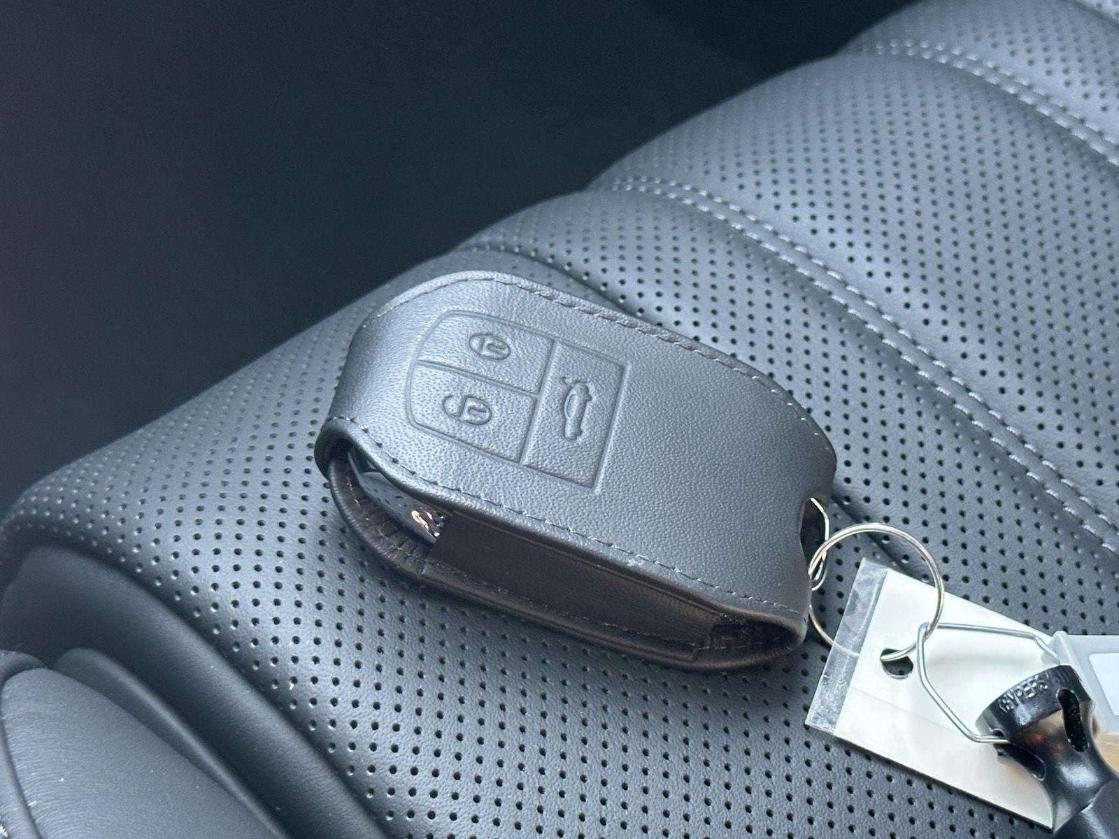 Used 2026 Bentley Continental GT AWD/4WD image 38