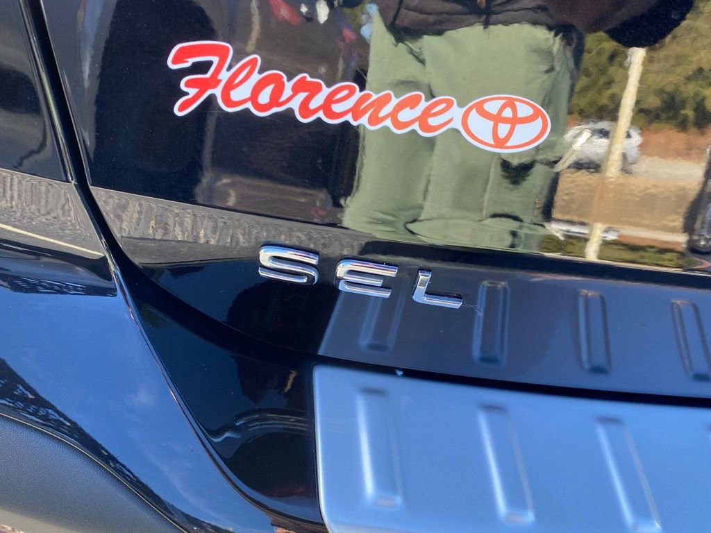 Used 2024 Volkswagen Taos SEL image 10