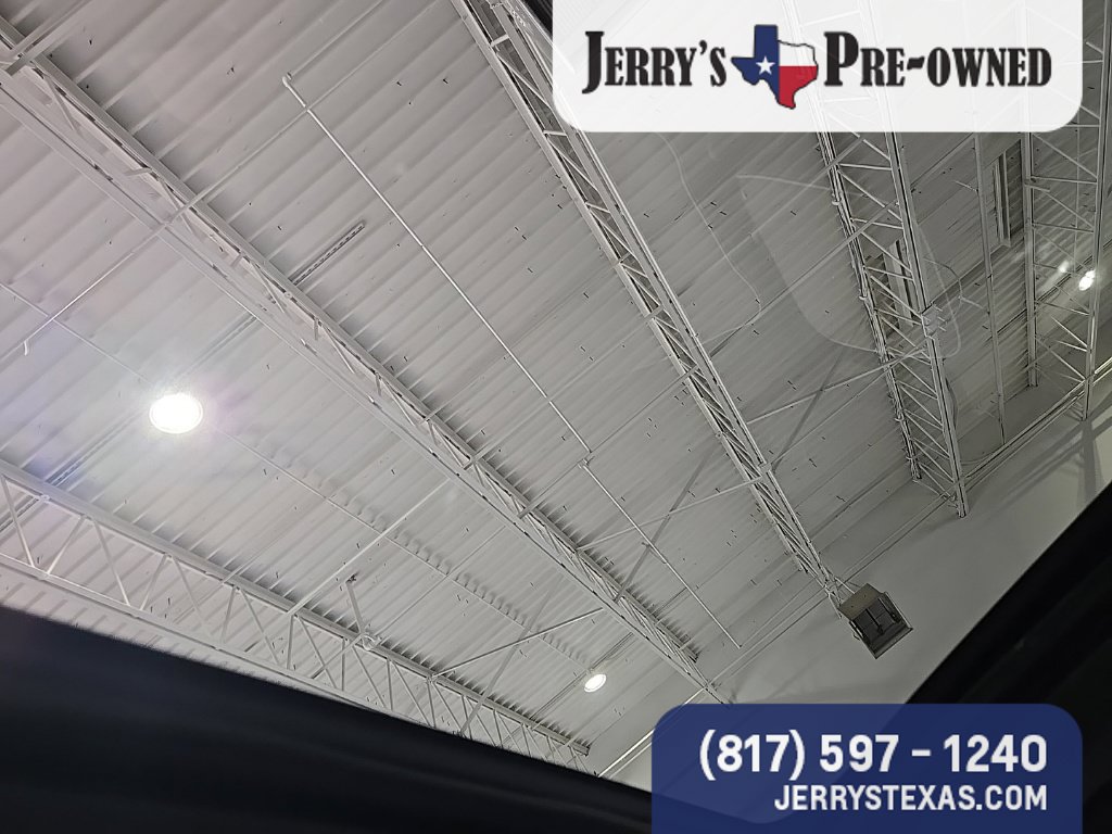 Used 2023 Chevrolet Tahoe Premier AWD/4WD image 17