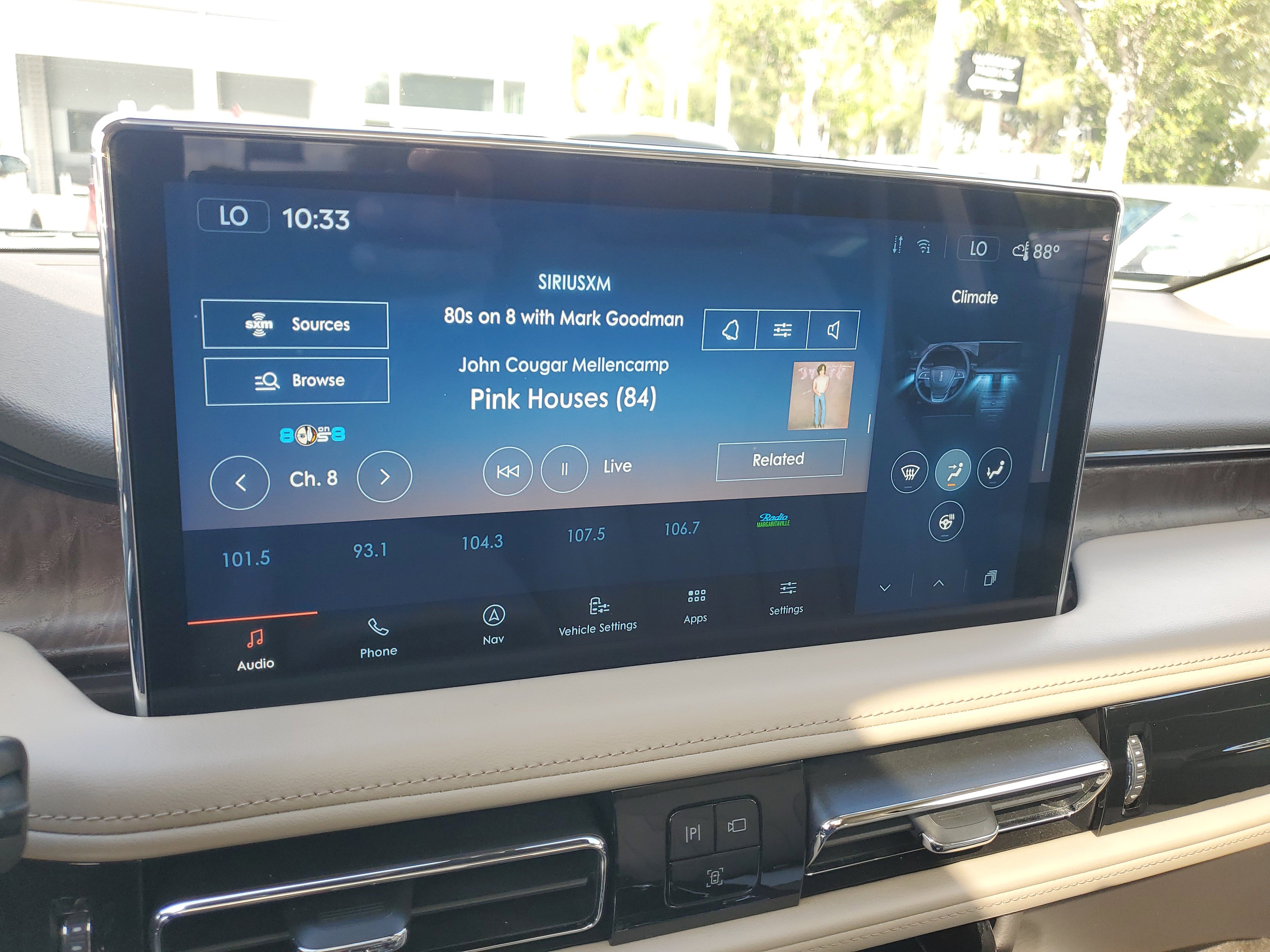 Certified 2021 Lincoln Nautilus Reserve image 21