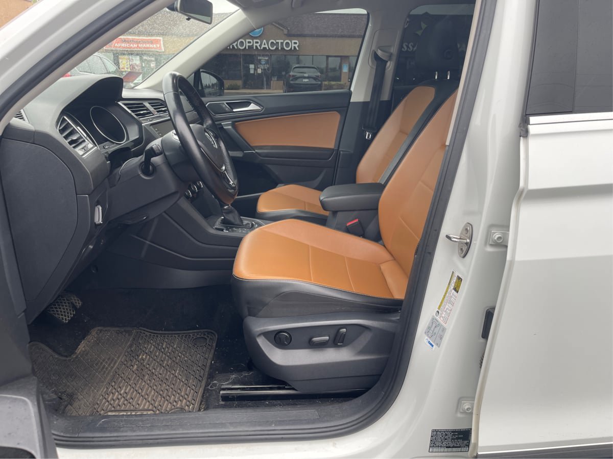 Used 2018 Volkswagen Tiguan SE w/ Panoramic Sunroof Package AWD/4WD image 9