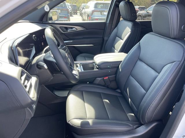 New 2026 Chevrolet Traverse LT w/ Driver Confidence Package AWD/4WD image 11