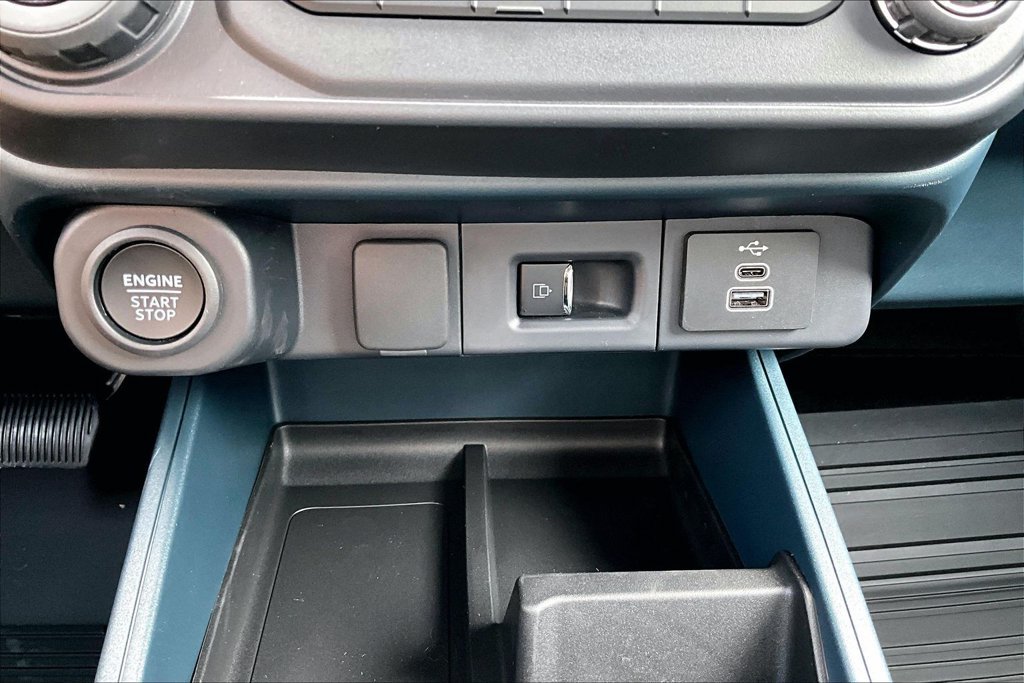 New 2026 Ford Maverick Tremor AWD/4WD image 24