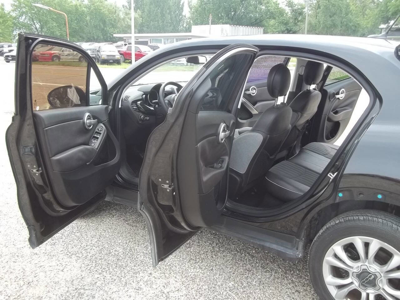 Used 2016 FIAT 500X Lounge image 9