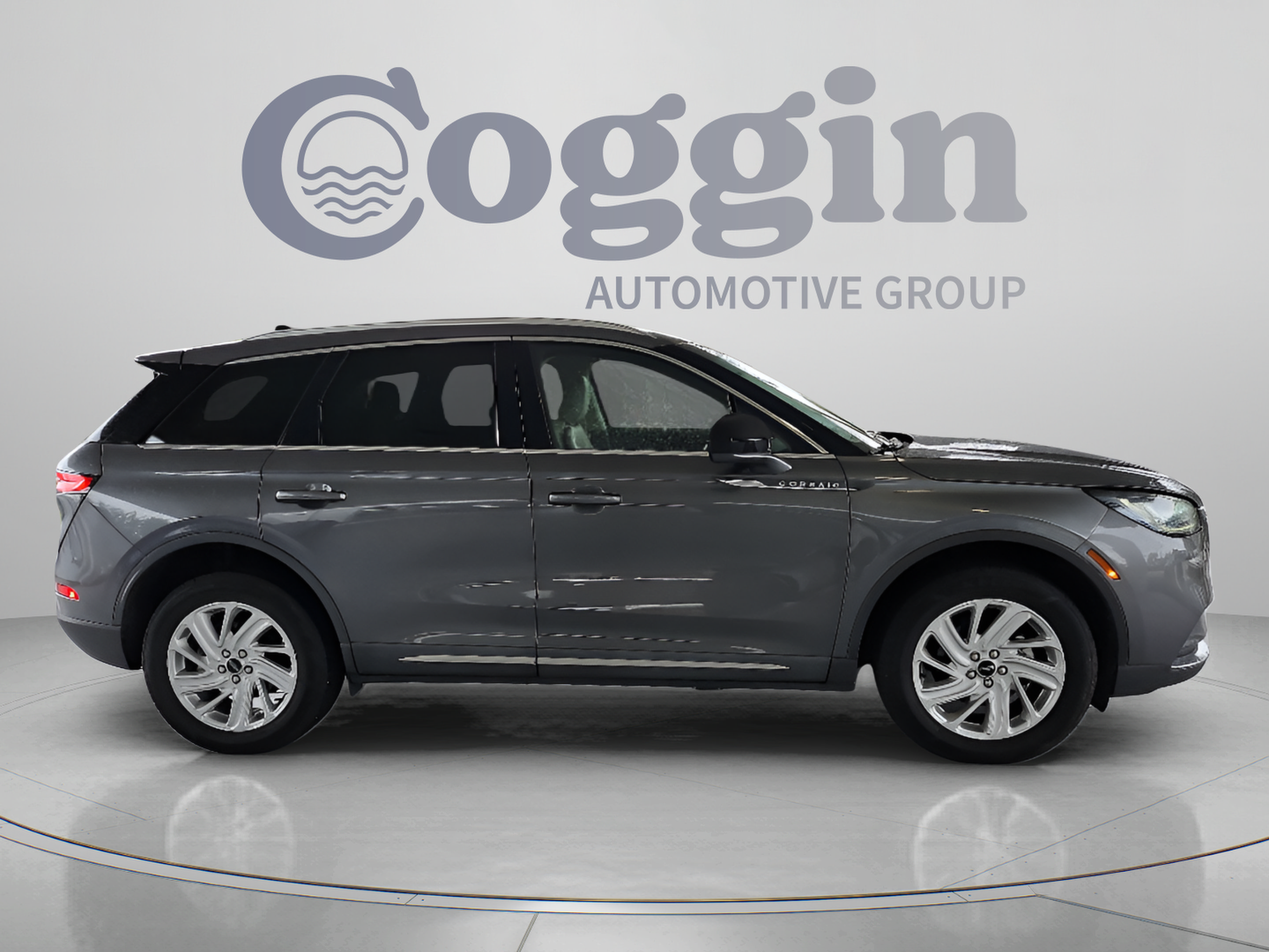 Used 2021 Lincoln Corsair FWD w/ Convenience Package image 5