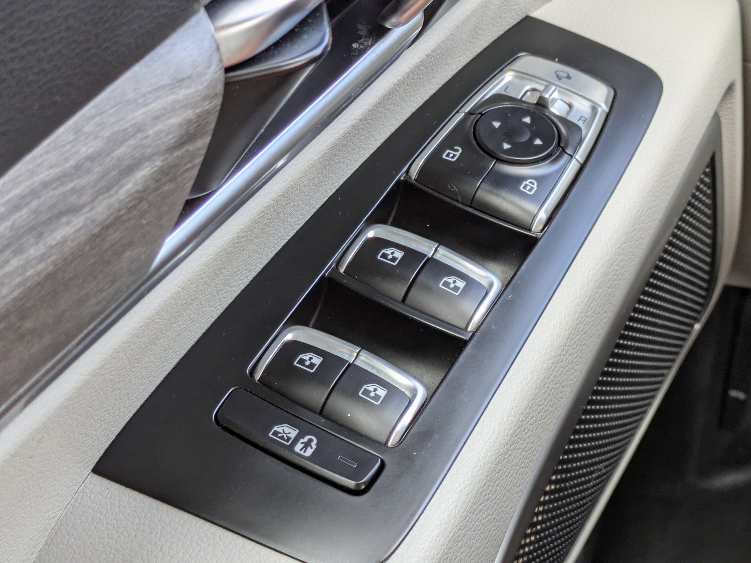 Used 2021 Kia Telluride EX image 31