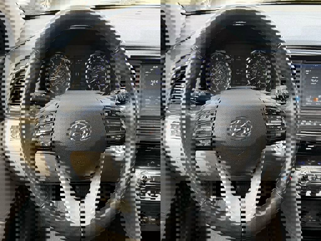 Used 2020 Hyundai Elantra Value Edition w/ Cargo Package (C1) image 19