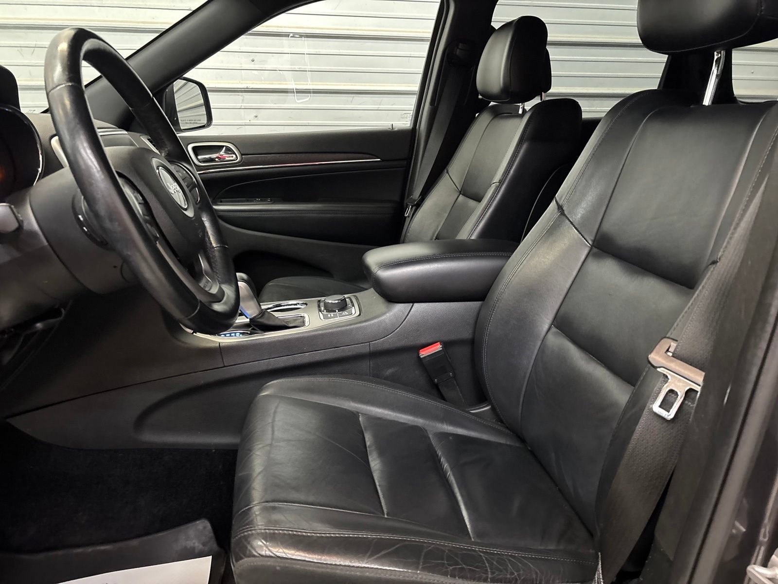 Used 2018 Jeep Grand Cherokee Limited AWD/4WD image 8
