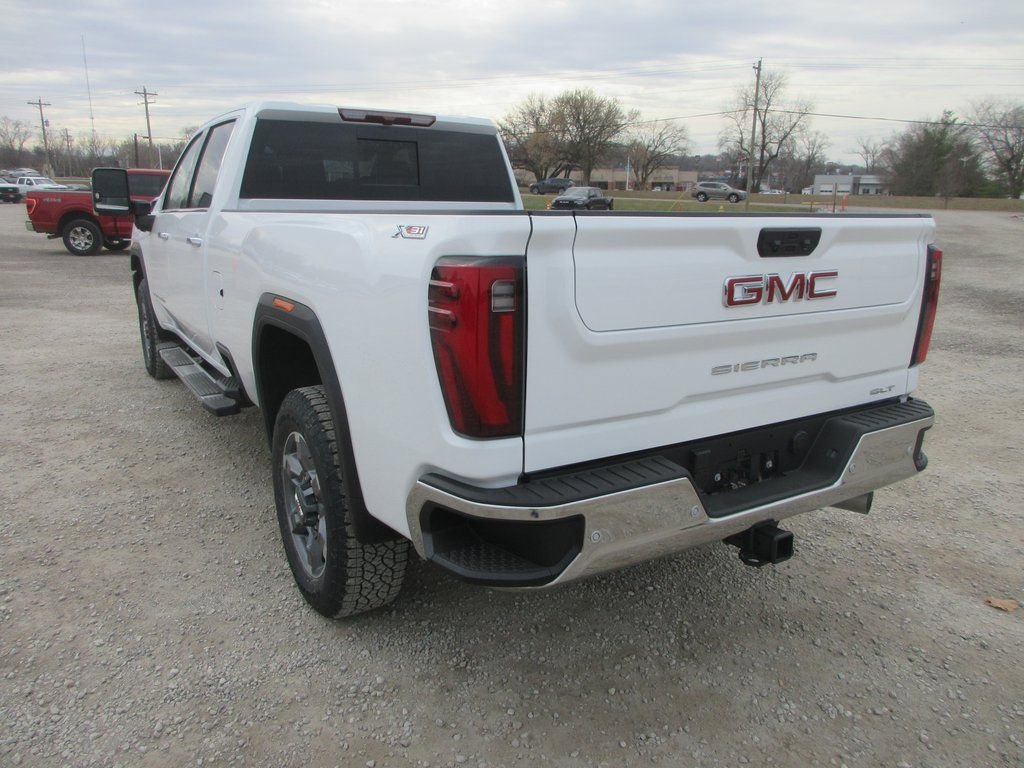New 2026 GMC Sierra 3500 SLT w/ SLT Premium Package image 9