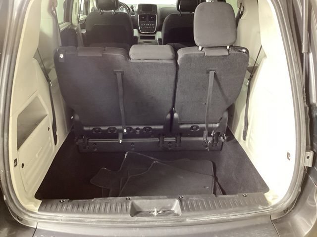 Used 2020 Dodge Grand Caravan SE FWD image 33