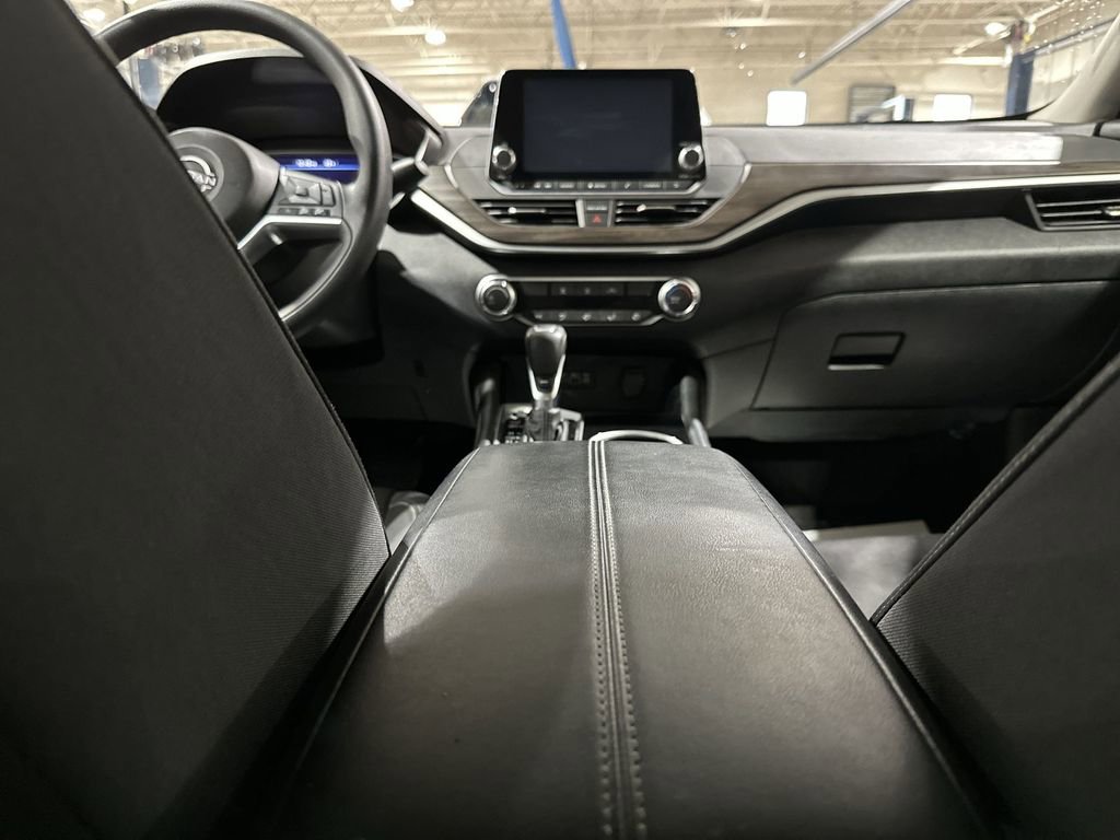 Used 2023 Nissan Altima 2.5 SV image 21