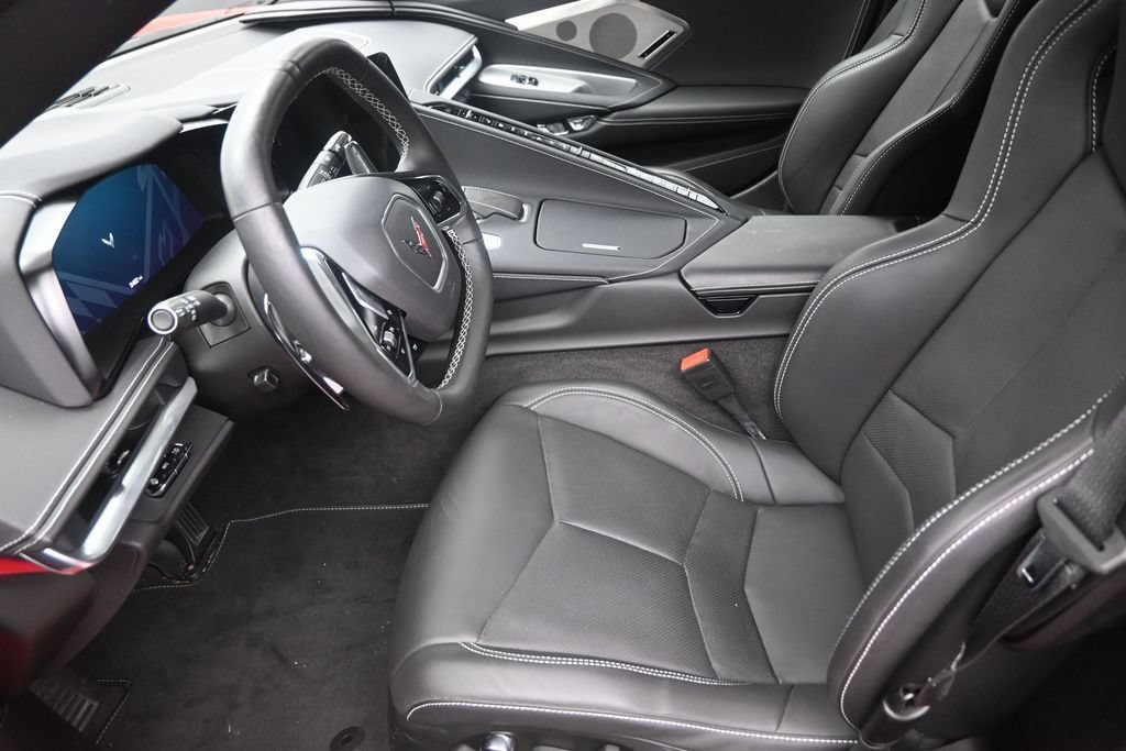 Used 2024 Chevrolet Corvette Stingray Preferred Cpe w/ 2LT RWD image 12