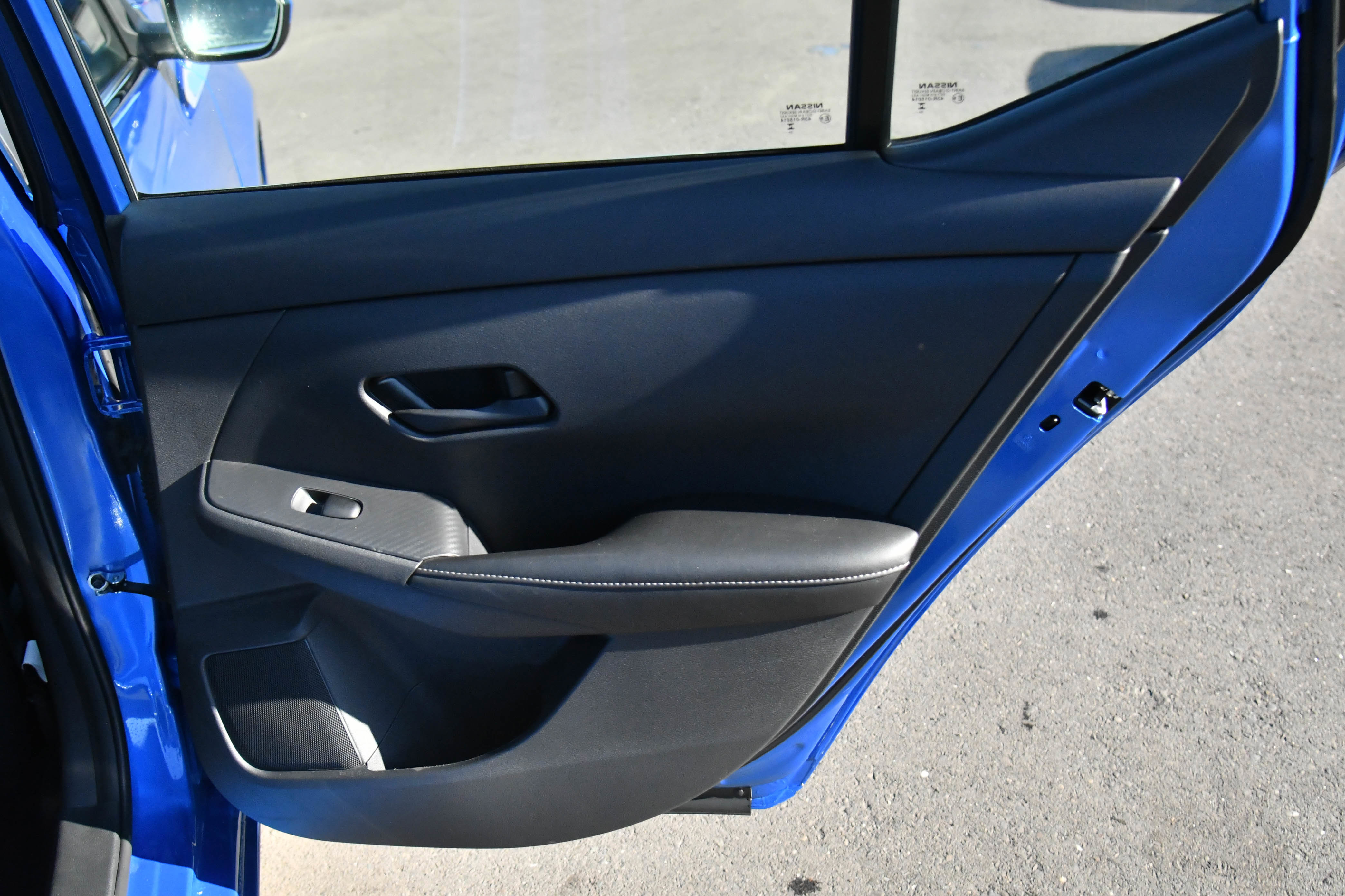 Used 2025 Nissan Sentra SV image 36