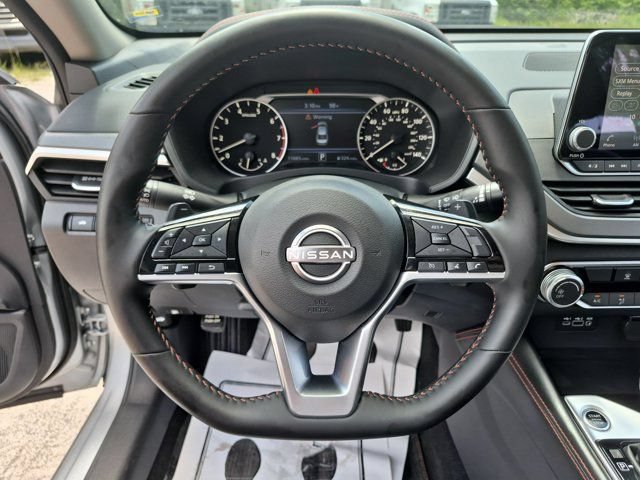 Used 2025 Nissan Altima 2.5 SR FWD image 21