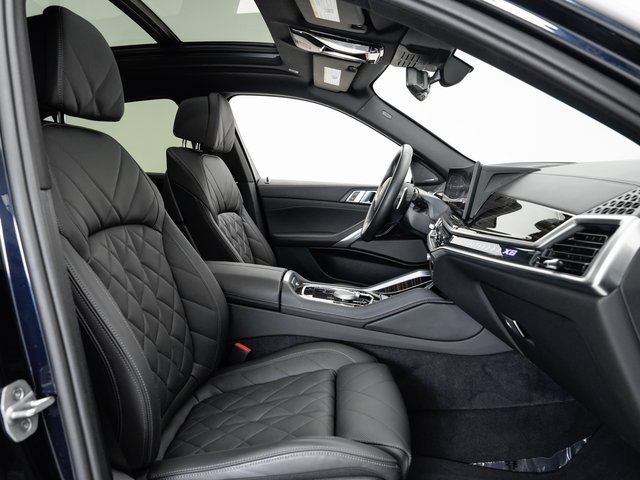 Used 2025 BMW X6 xDrive40i w/ Climate Comfort Package image 22