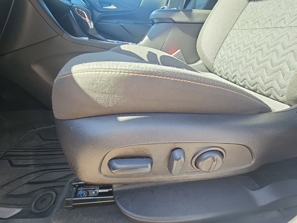 Certified 2024 Chevrolet Equinox LT image 14