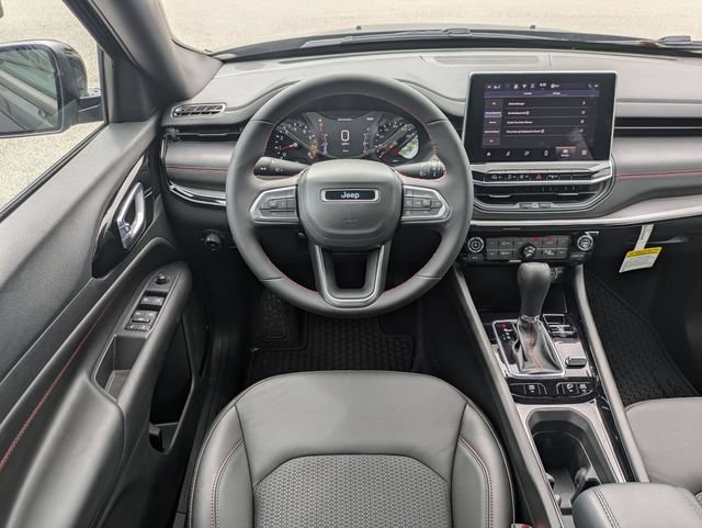 New 2026 Jeep Compass Trailhawk AWD/4WD image 28