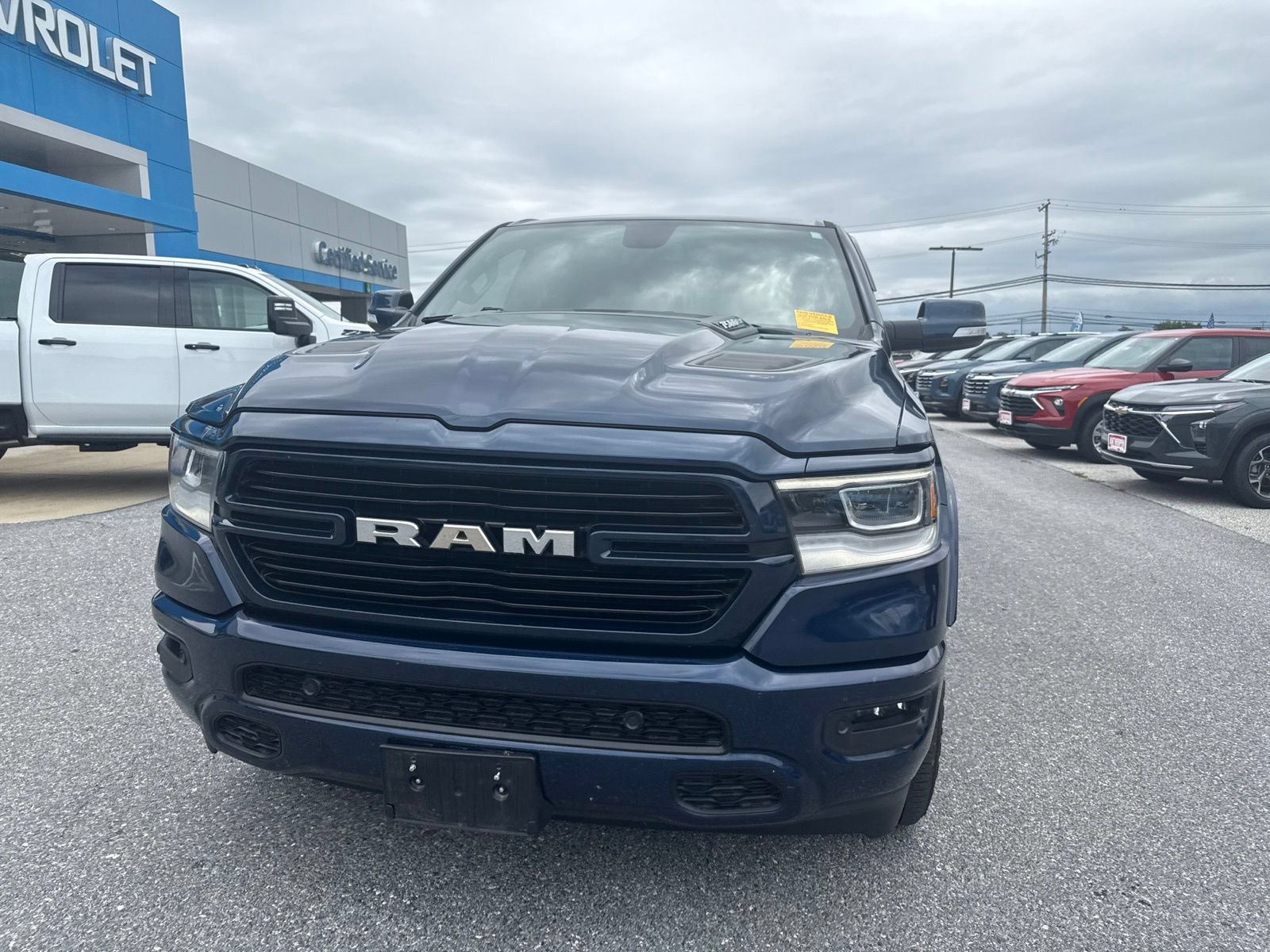 Used 2020 RAM 1500 Laramie w/ Sport Appearance Package AWD/4WD image 2