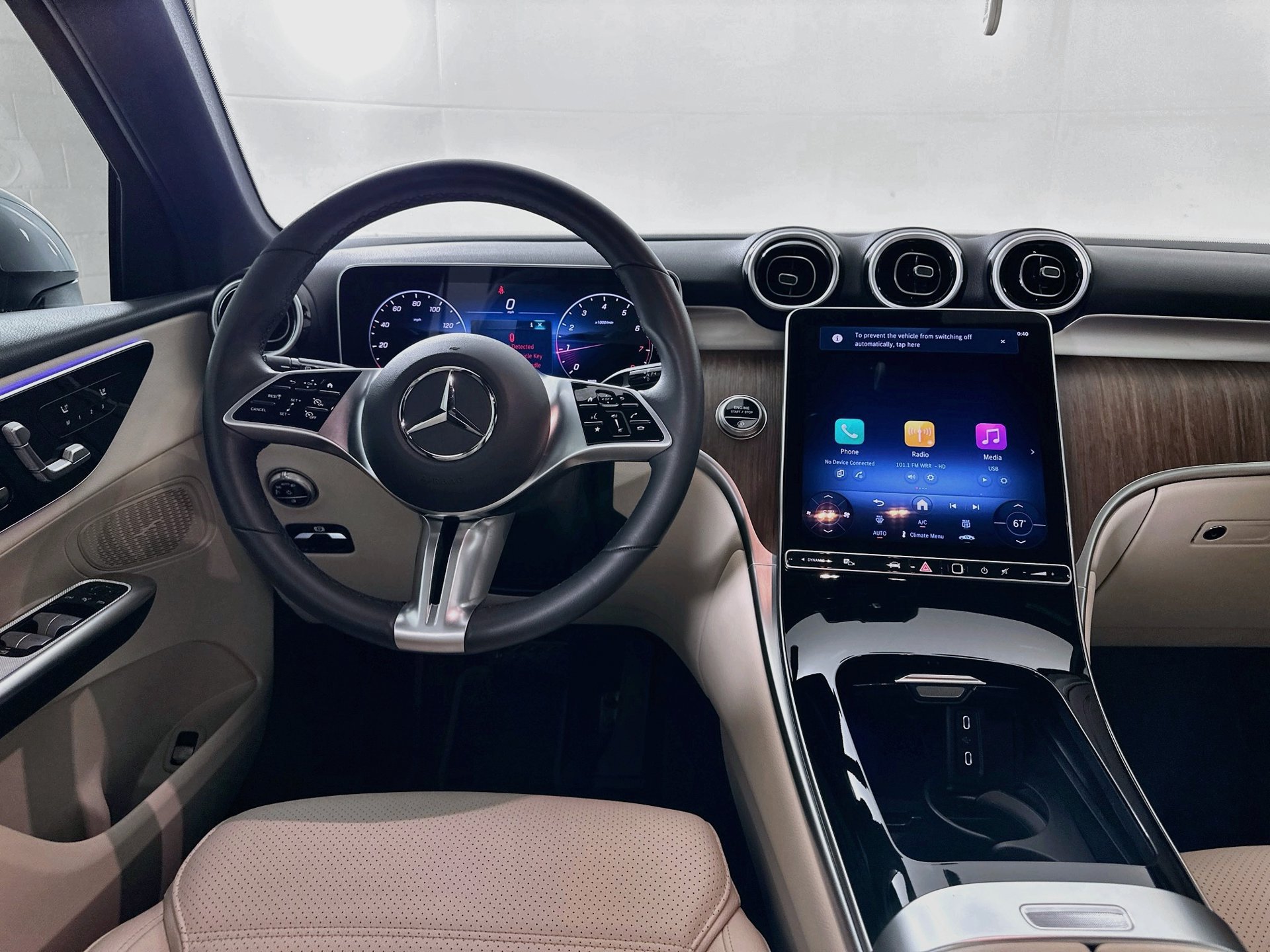 Used 2026 Mercedes-Benz GLC 300 image 24