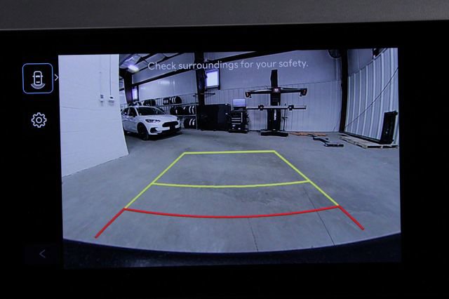 Used 2025 Hyundai Santa Cruz SEL image 32