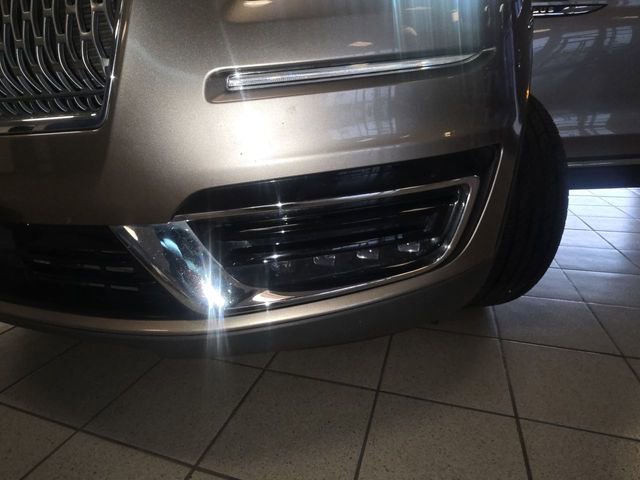 Used 2019 Lincoln Nautilus Select image 26