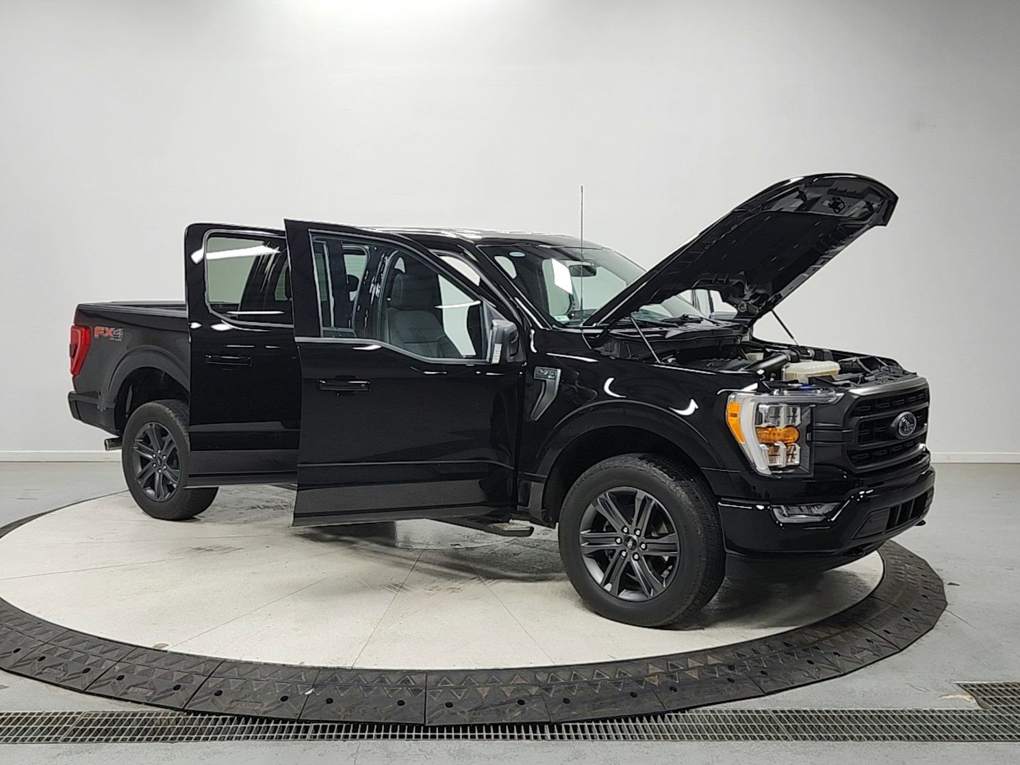 Used 2023 Ford F150 XLT w/ Equipment Group 302A High AWD/4WD image 9