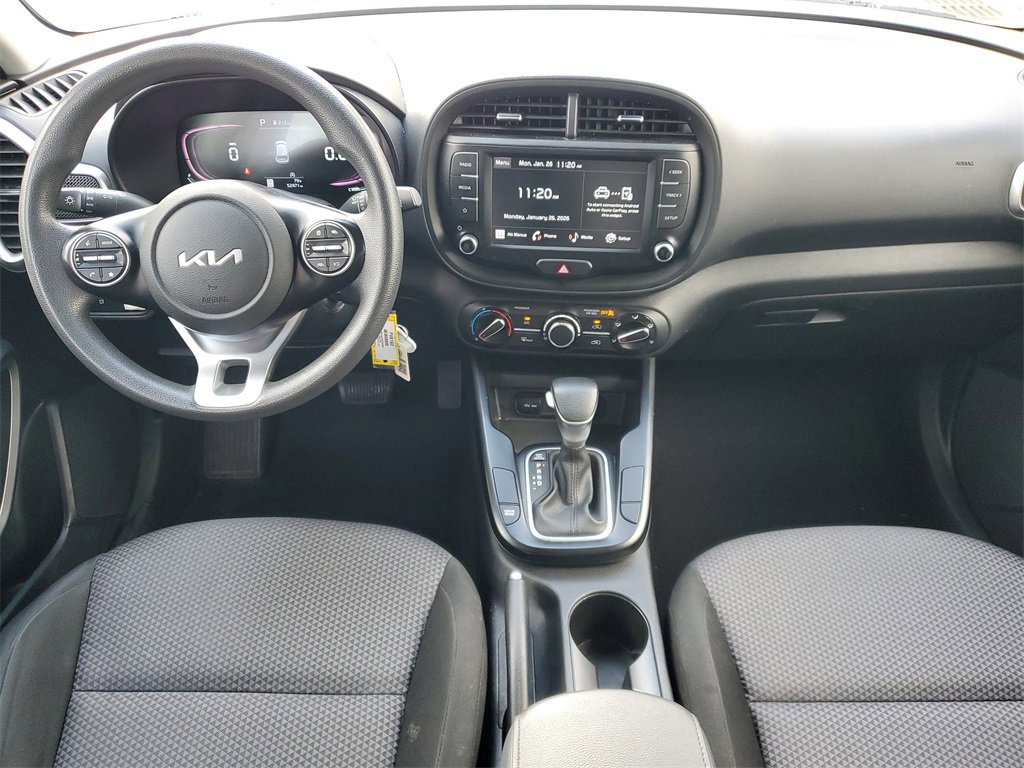 Certified 2024 Kia Soul LX w/ Option Group 015 image 9