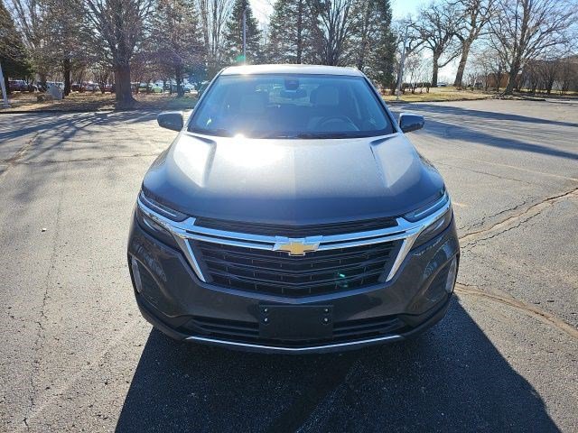Used 2023 Chevrolet Equinox LT w/ Driver Convenience Package AWD/4WD image 9