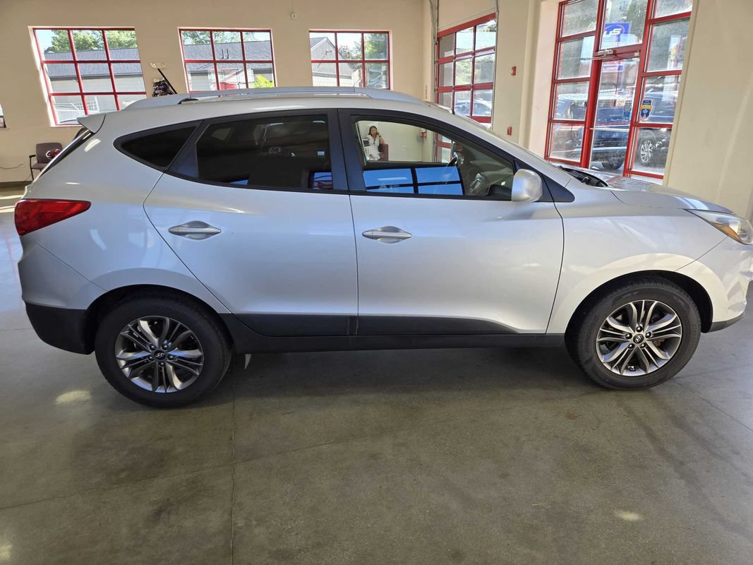 Used 2015 Hyundai Tucson SE AWD/4WD image 8