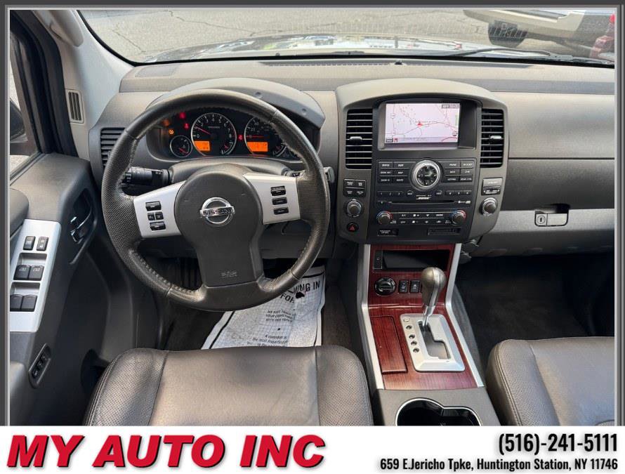 Used 2012 Nissan Pathfinder LE AWD/4WD image 12