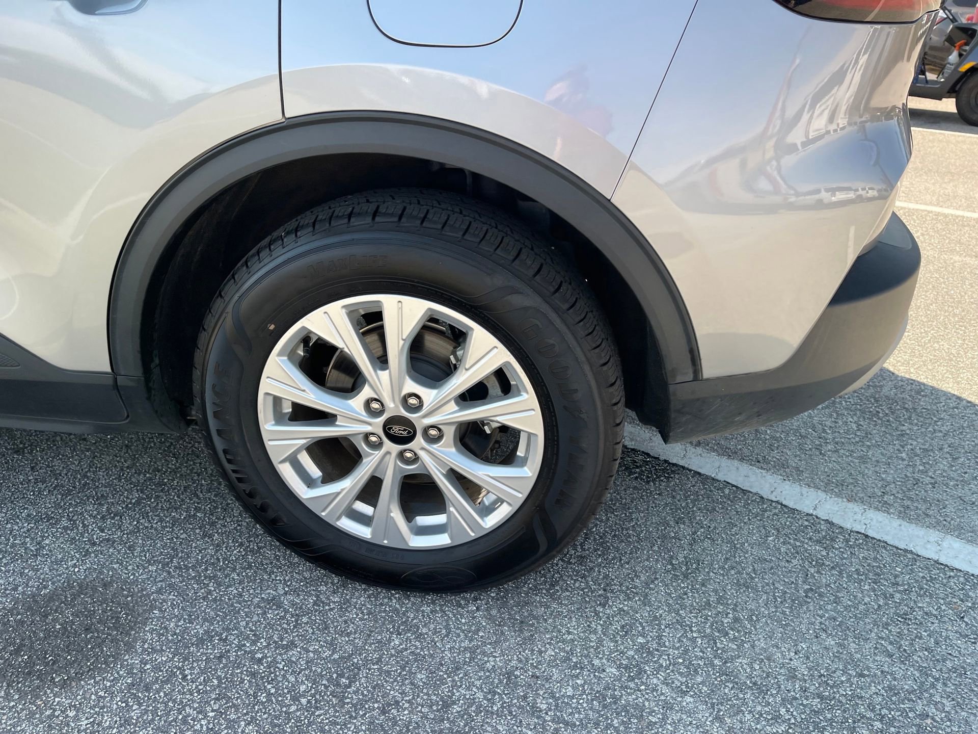 Used 2024 Ford Escape Active image 9