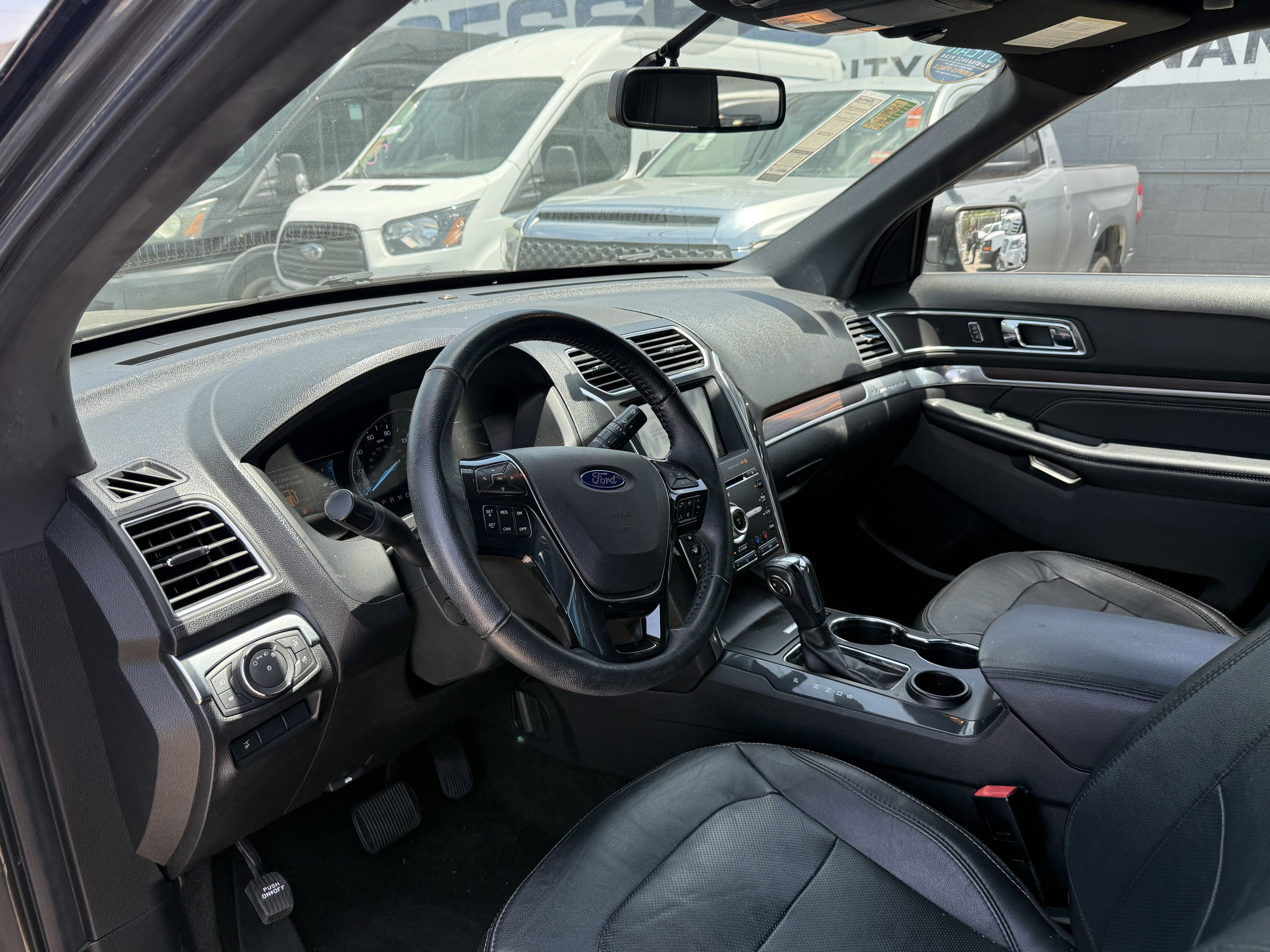 Used 2018 Ford Explorer Limited FWD image 12
