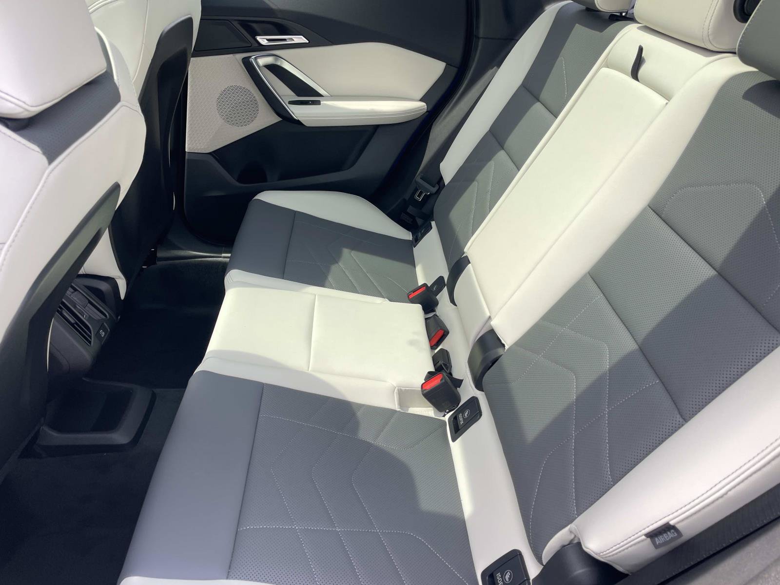 New 2026 BMW X1 xDrive28i w/ M Sport Package AWD/4WD image 24