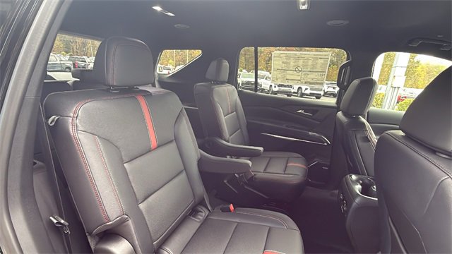 New 2026 Chevrolet Traverse RS w/ LPO, Floor Liner Package image 36