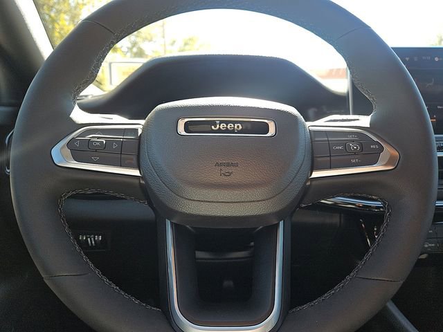 New 2026 Jeep Compass Latitude image 19