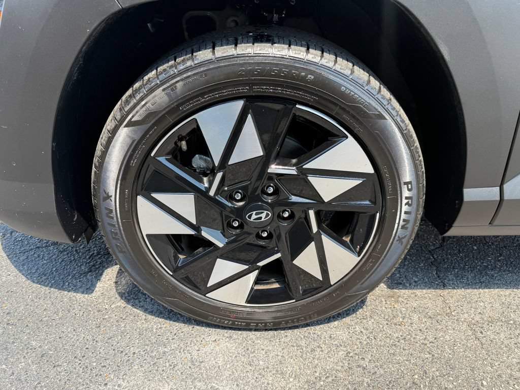 Used 2024 Hyundai Kona SEL FWD image 32
