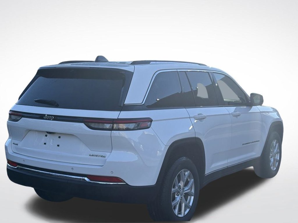 Certified 2023 Jeep Grand Cherokee Limited w/ Luxury Tech Group II AWD/4WD image 5