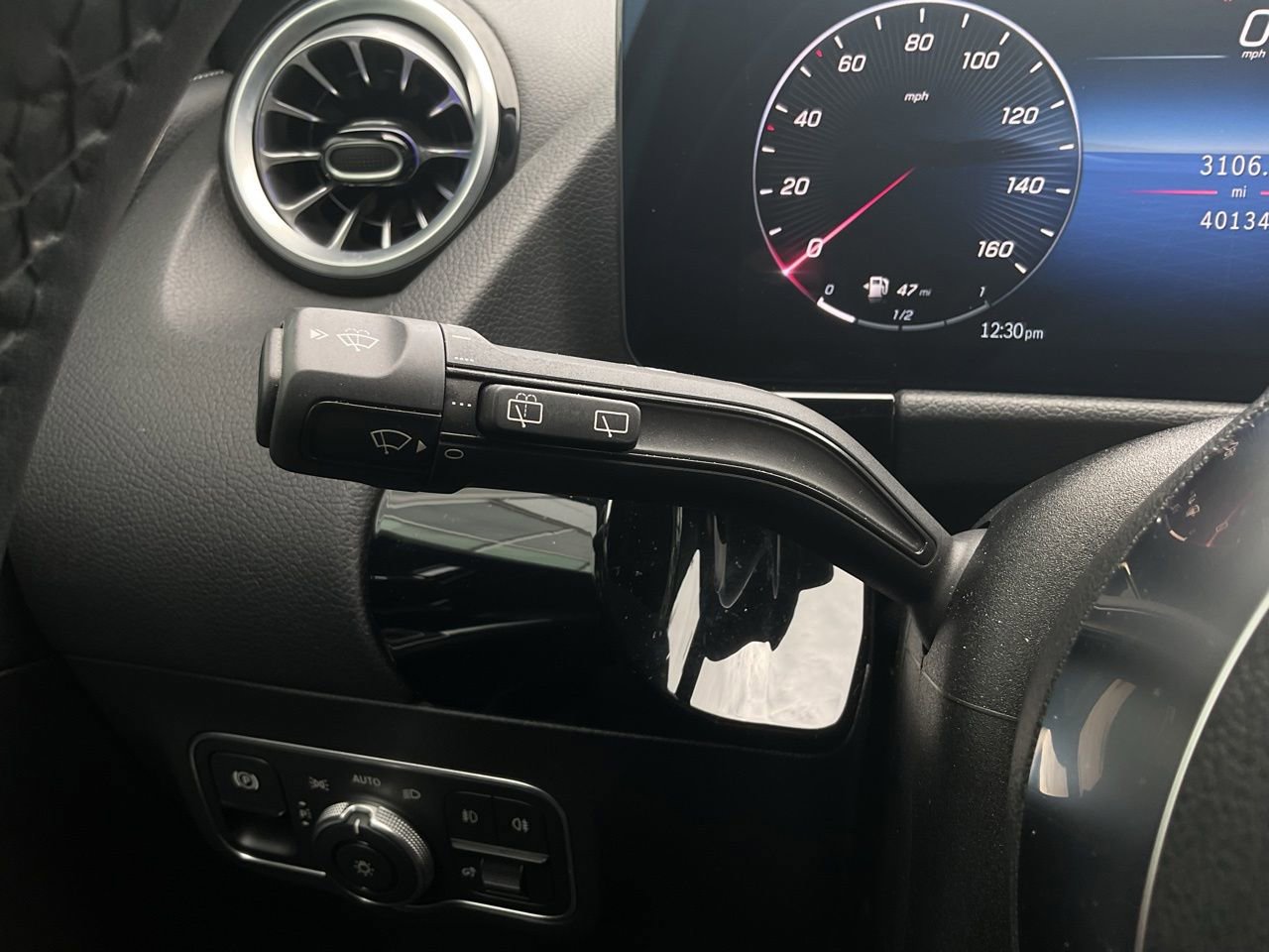 Used 2025 Mercedes-Benz GLA 250 image 32