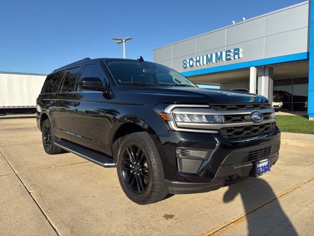 Used 2022 Ford Expedition Max XLT image 2