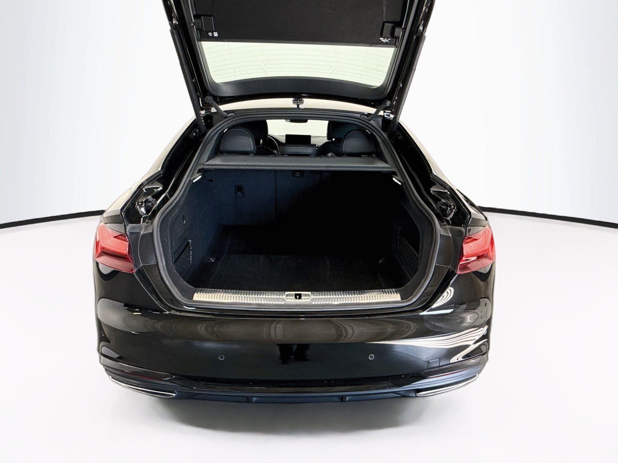 Used 2025 Audi A5 2.0T Premium AWD/4WD image 31