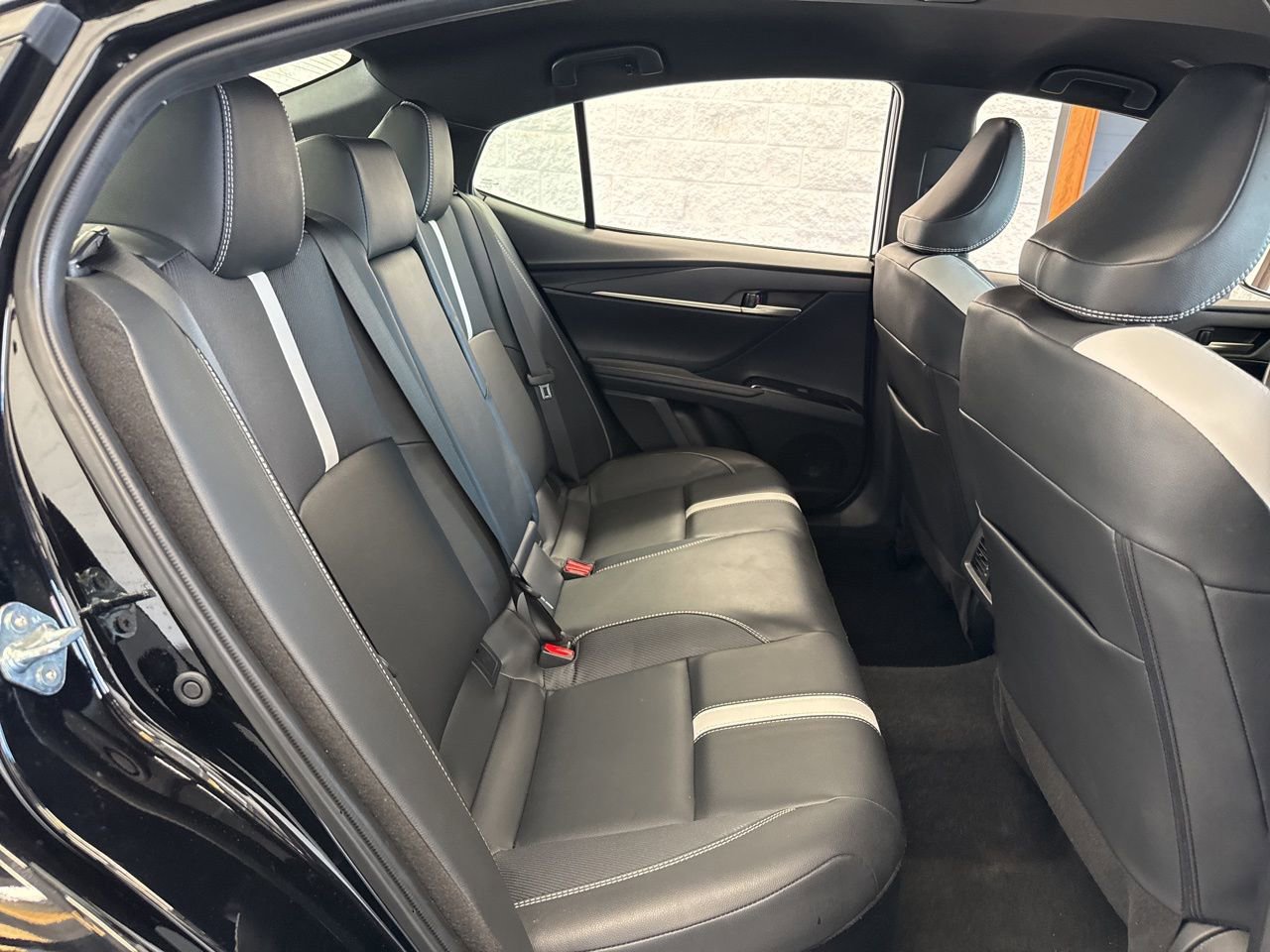 Used 2025 Toyota Camry SE w/ Convenience Package image 41