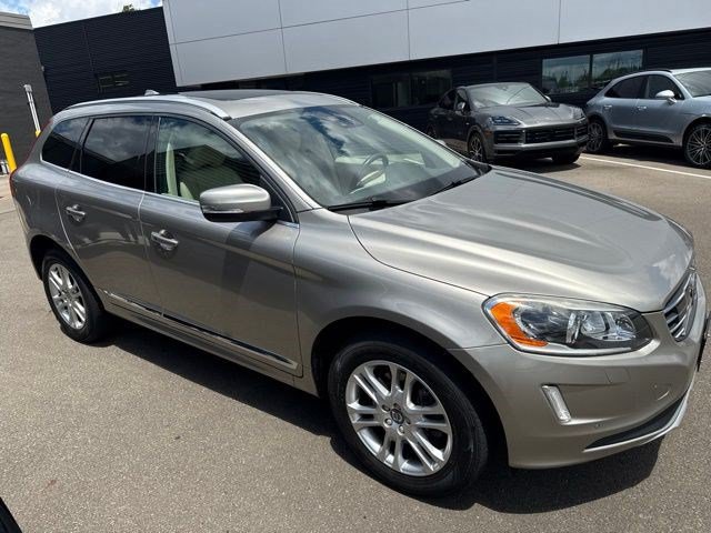 Used 2015 Volvo XC60 T5 Platinum w/ Climate Package AWD/4WD image 2