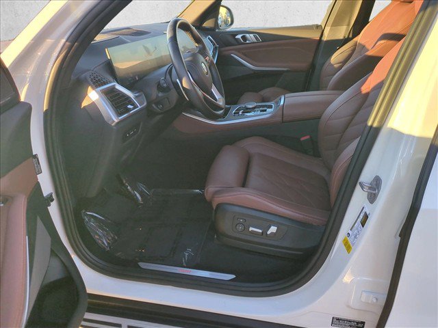 Used 2024 BMW X5 sDrive40i w/ Premium Package RWD image 17